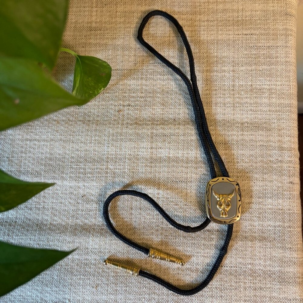 Western Style Youth Bolo Tie - Bull Skull Design
